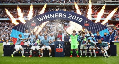 إنجاز غير مسبوق.. مانشستر سيتي بطلا لكأس الاتحاد بسداسية تاريخية في واتفورد